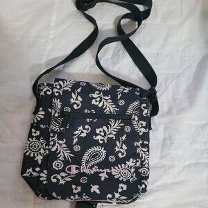 Champion cross body